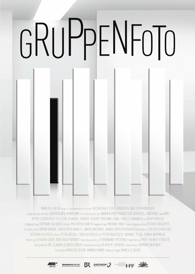 Gruppenfoto (2012) постер